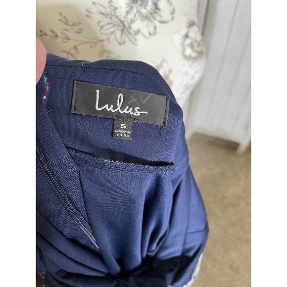 Lulu's Queen Of Hearts Blue Floral Print Midi Dress Plunging Neckline Sz Small - Picture 6 of 8